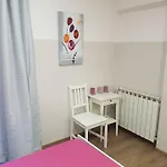 Aleks Friendly House كانالي