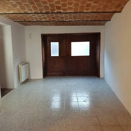 Aleks Friendly House * Canale