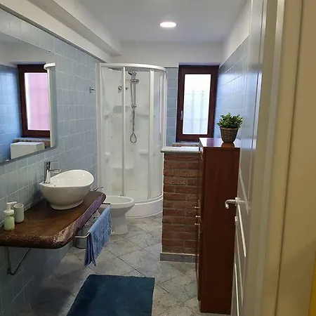 Aleks Friendly House * Canale
