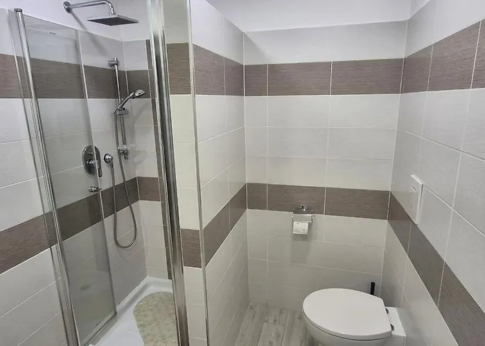 Aleks Friendly House * Canale